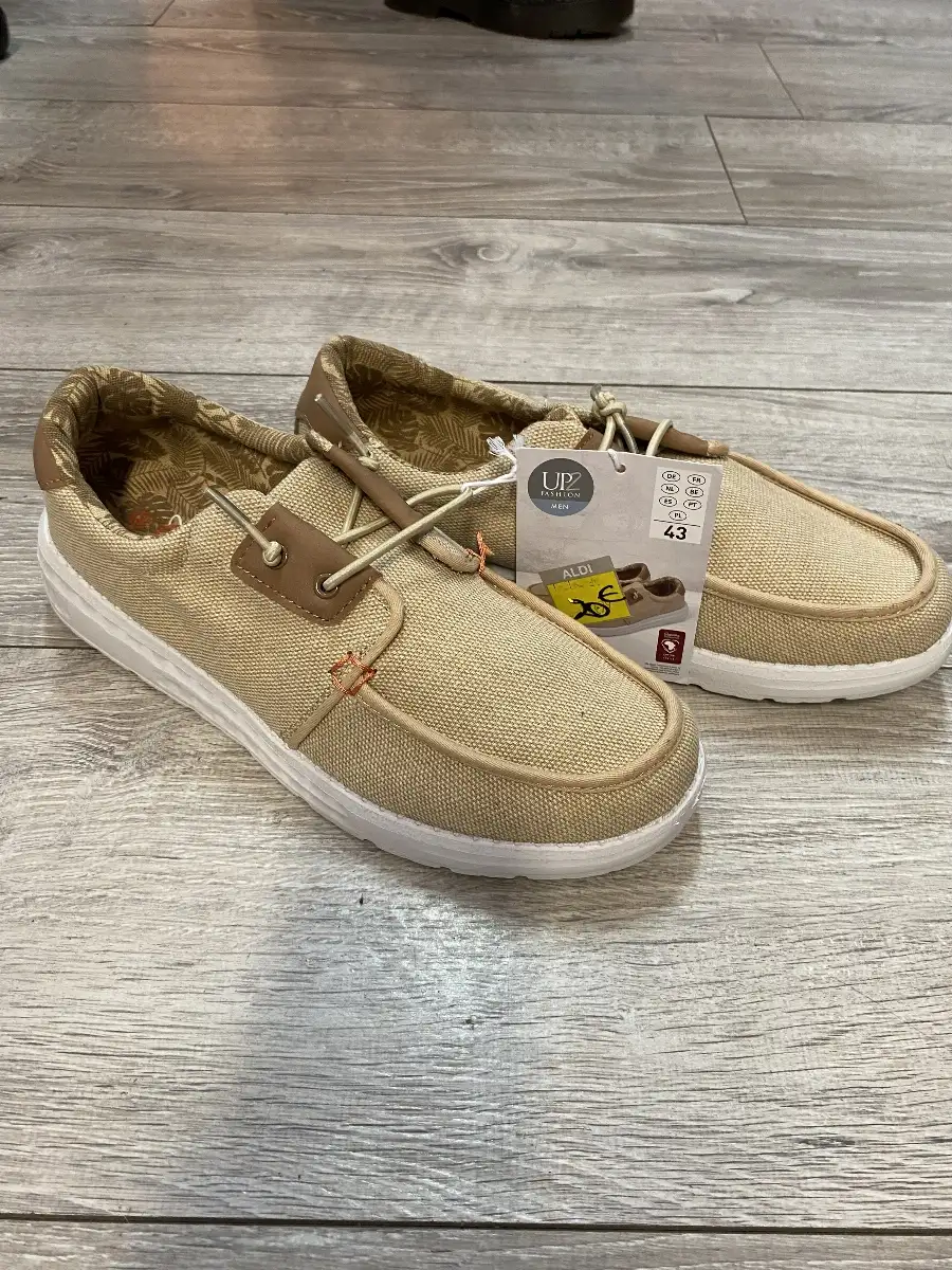 Chaussures taille 44